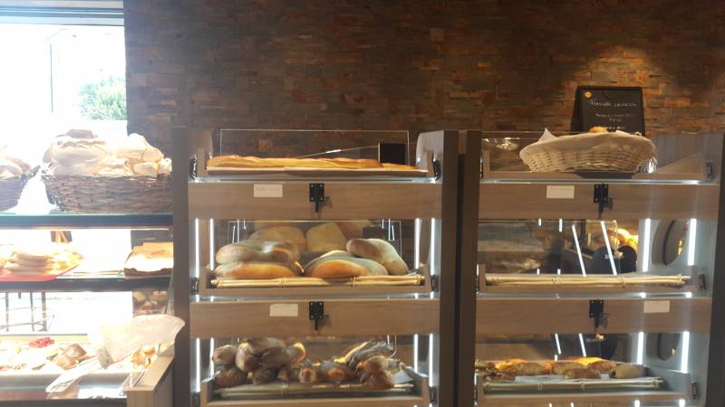 Travaux d'aménagement d'une boulangerie à Bollène